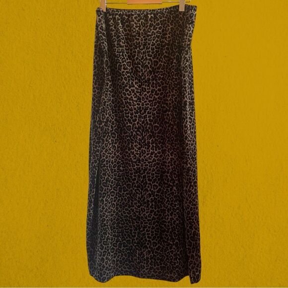 Vintage Dresses & Skirts - 90s vintage maxi leopard print velour skirt